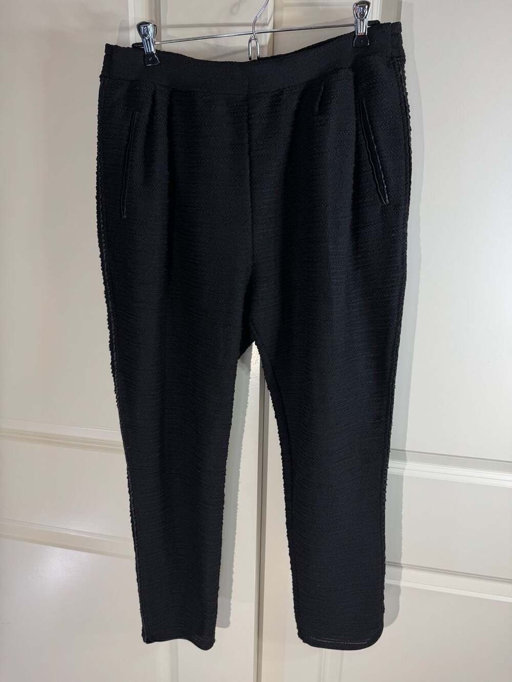 H&M Black Textured Elastic Waist Pull-On Pants with Vegan LeatherTrim Medium